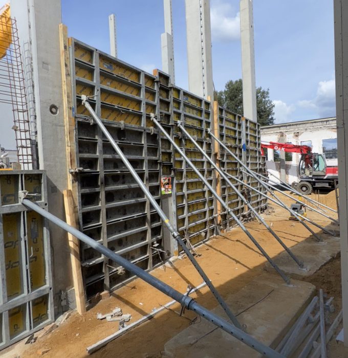 13F0426C-7E99-4A98-9F61-302ABAC5D366